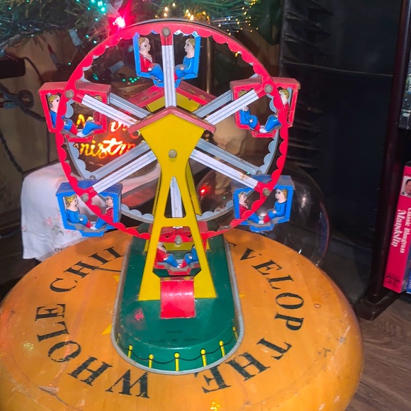 Vintage Tin Ferris wheel Toy - Picture 1 of 9